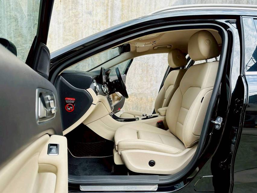 2020 Mercedes-Benz GLA200 URBAN FACELIFT W156 รถสวย ใหม่ ราคาดีสุด 12