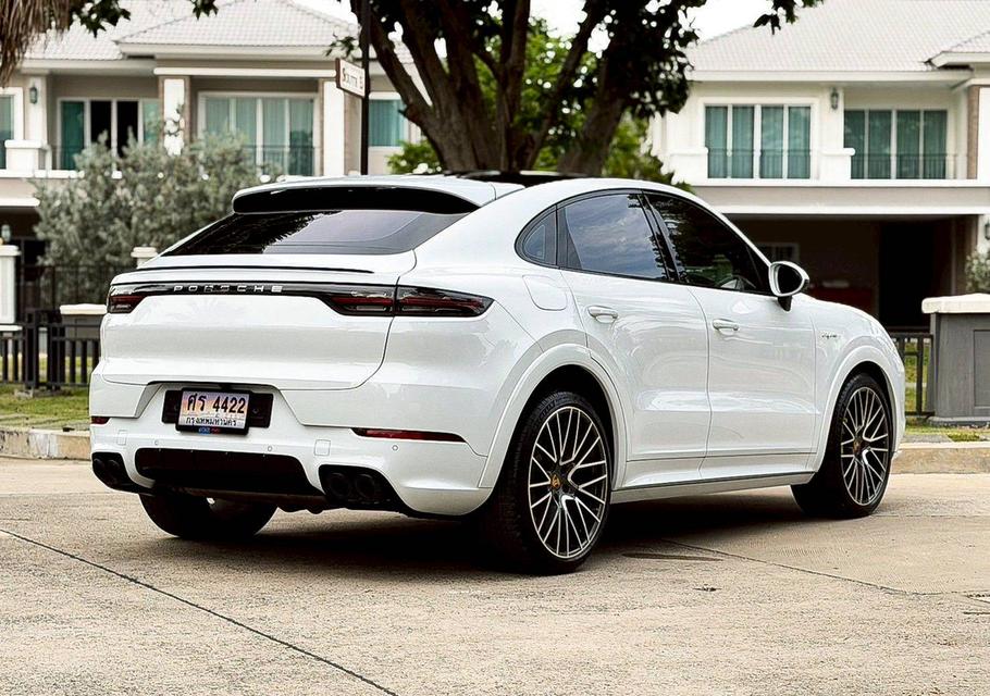 Porsche Cayenne E-hybrid Coupe ปี 2020 สีขาว ภายในแดงยอดนิยม Full option มี Warranty ถึง 2027 รูปที่ 4