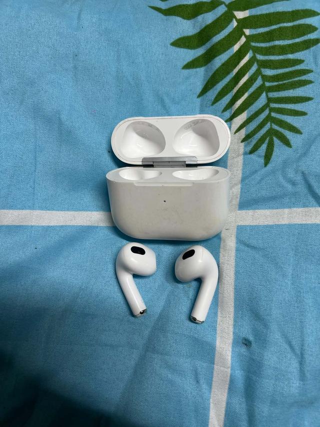 AirPods 3 สภาพใช้งานได้ปกติ มีครบสองข้าง