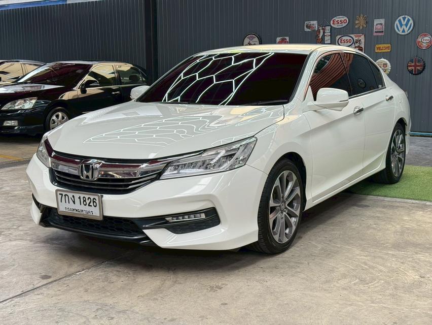 HONDA ACCORD 2.0 EL ปี2018 รถมือเดียว ออกห้างป้ายแดง