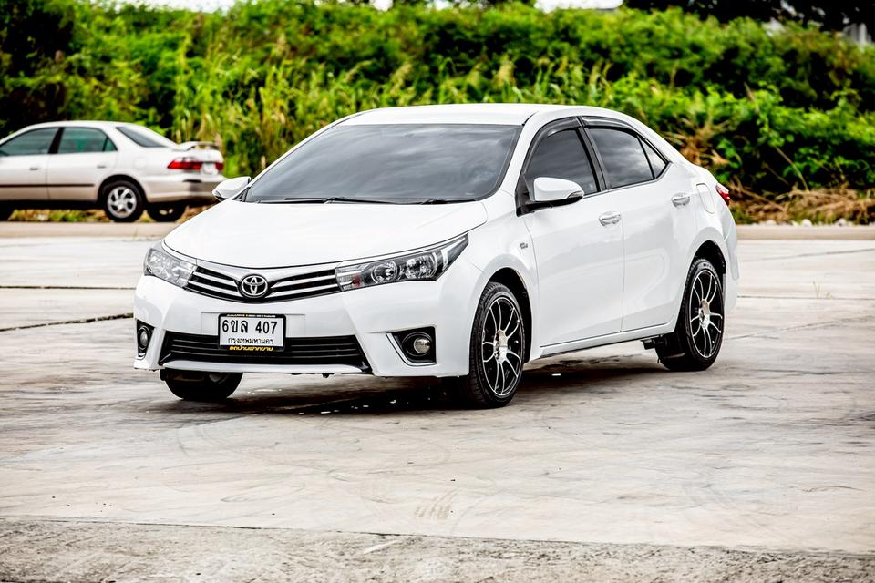 Toyota Altis 1.6G ปี 2014 สีขาว