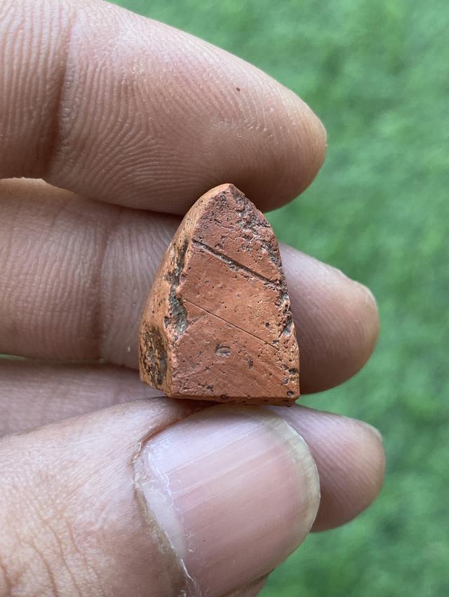 พระนางพญา กรุวัดใหญ่จังหวัดพิษณุโลก รูปที่ 4