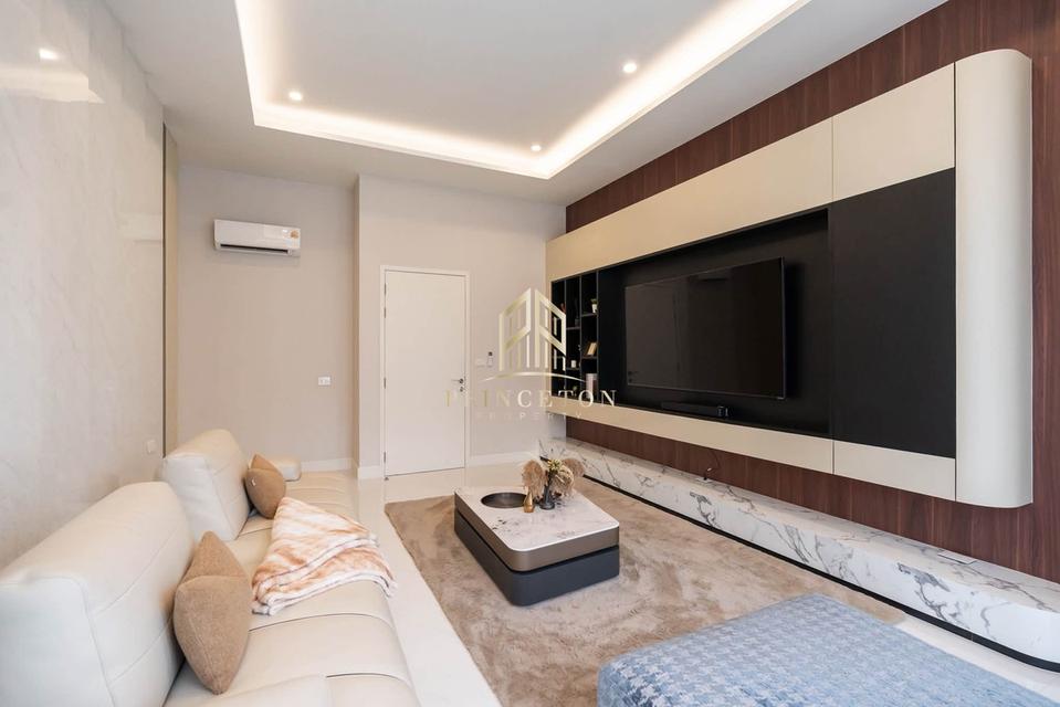 Ultra Luxury House For Sale or Rent Narasiri Krungthep Kreetha 8