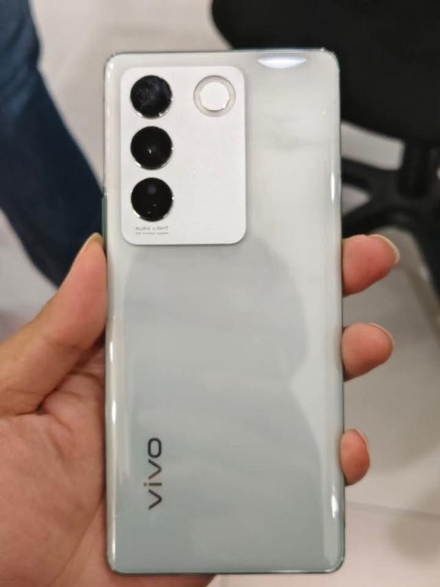 Vivo V27 มือสองสภาพสวยๆ 12