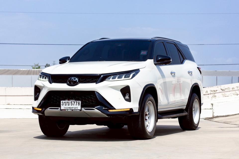 TOYOTA Fortuner 2.8 LEGENDER 4WD 6A/T ปี 2020 จด 2022 รูปที่ 5