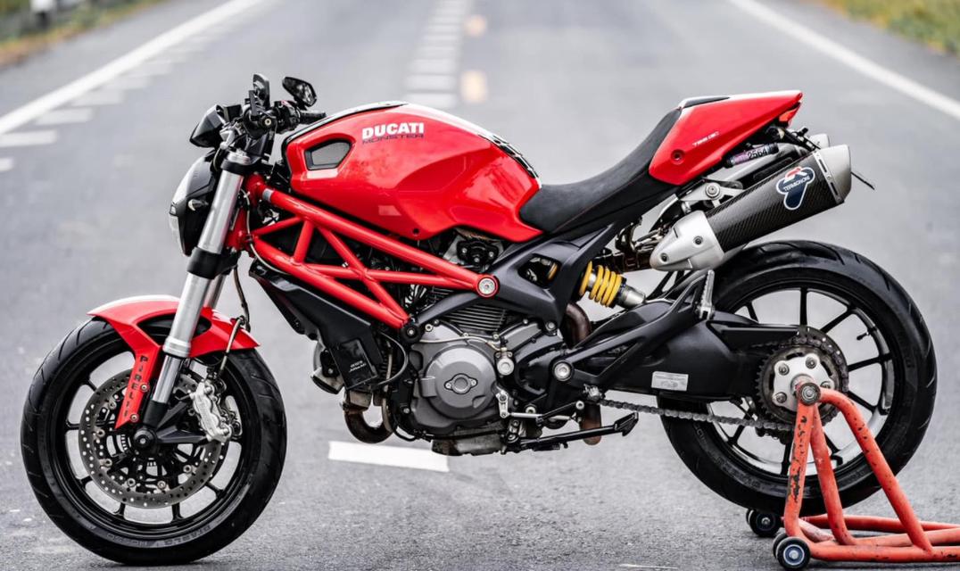 ขายถูก Ducati Monster 821 ปี 2015 2