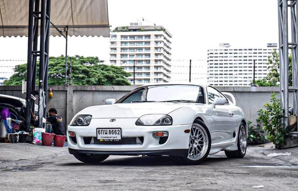 TOYOTA SUPRA MK4 ปี 2010 สีขาวมือ 2