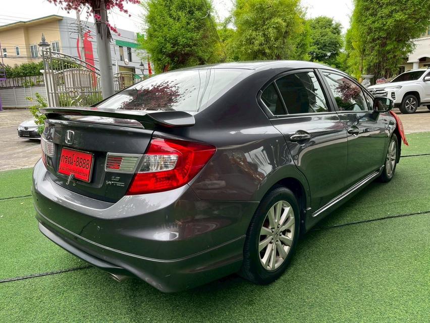 Honda Civic 1.8 E i-VTEC ปี 2013 10