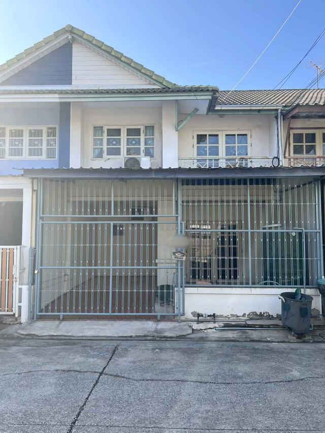 ให้เช่าทาวน์เฮ้าส์ 2 ชั้น หมู่บ้านพฤกษาบี ถนนเลียบคลอง3 คลองหลวง ปทุมธานี ใกล้บิ๊กซีคลอง3