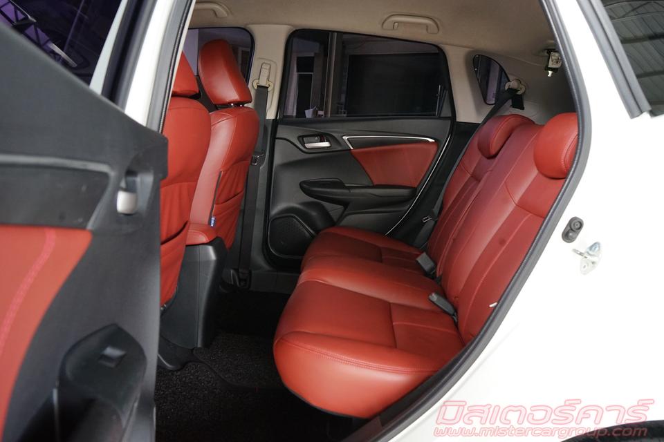 2014 HONDA JAZZ 1.5 SV รุ่นท็อป 11