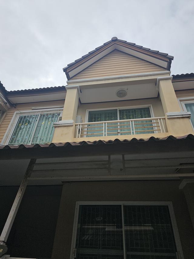 ขายบ้านทาวน์เฮาส์ 2 ชั้น หมู่บ้านวิเคษสุขนครโครงการ 16 ประชาอุทิศ 90 1