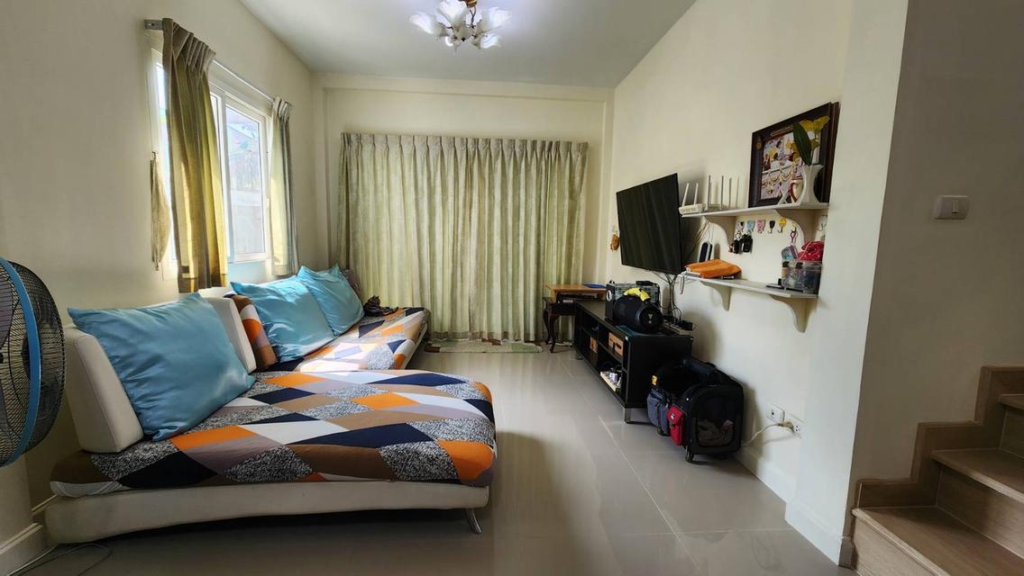 ขายบ้านแฝดหลังมุม เดอะวิลล่า รัตนาธิเบศร์ ซ.ท่าอิฐ พร้อมเข้าอยู่ ทำเลดี เดินทางสะดวก ใกล้ MRT ท่าอิฐ นนทบุรี 3