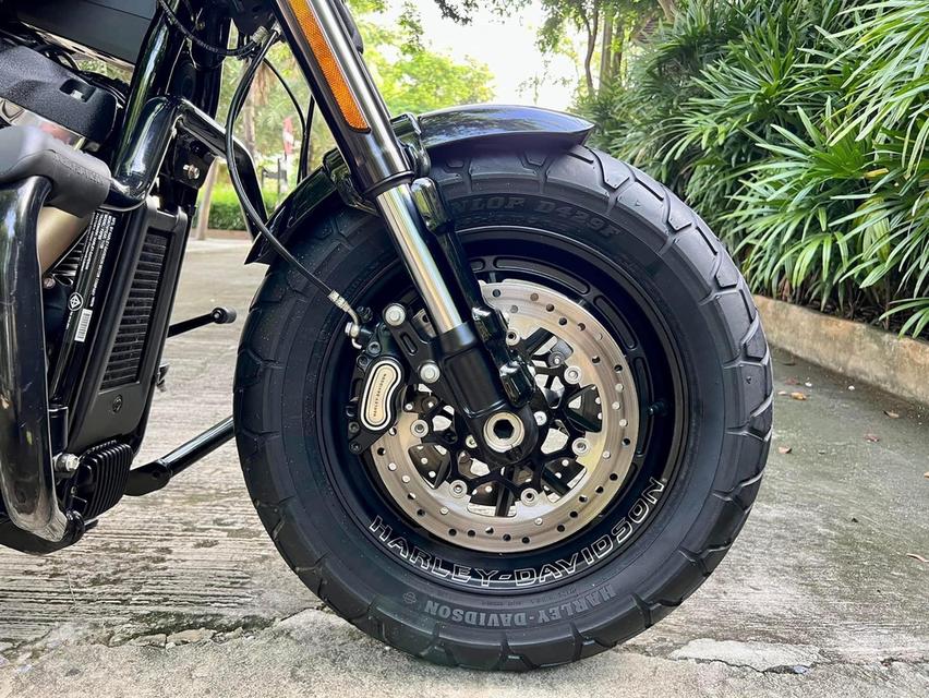 Harley Davidson Fat Bob รถปี 2020 3