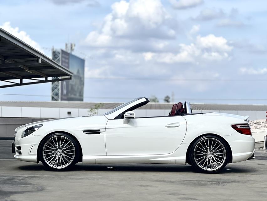 ไมล์ 70,000 กม. BENZ SLK-CLASS, 200 KOMPRESSOR ROADSTER โฉม R172 ปีจด 2015 สีขาว เบาะแดง