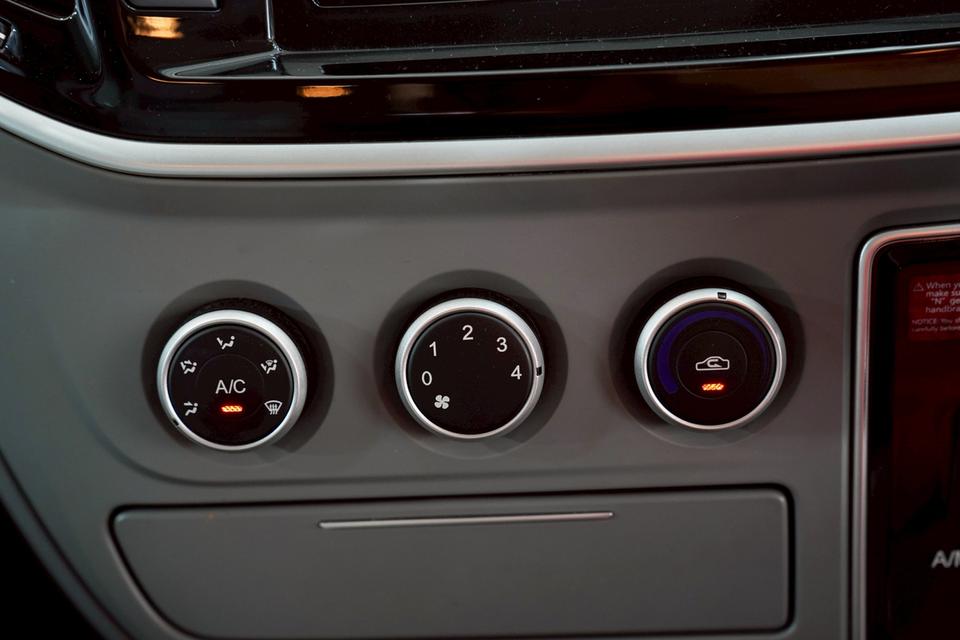 MG V80 2.5 L SELEMATIC AT ปี 2019  9