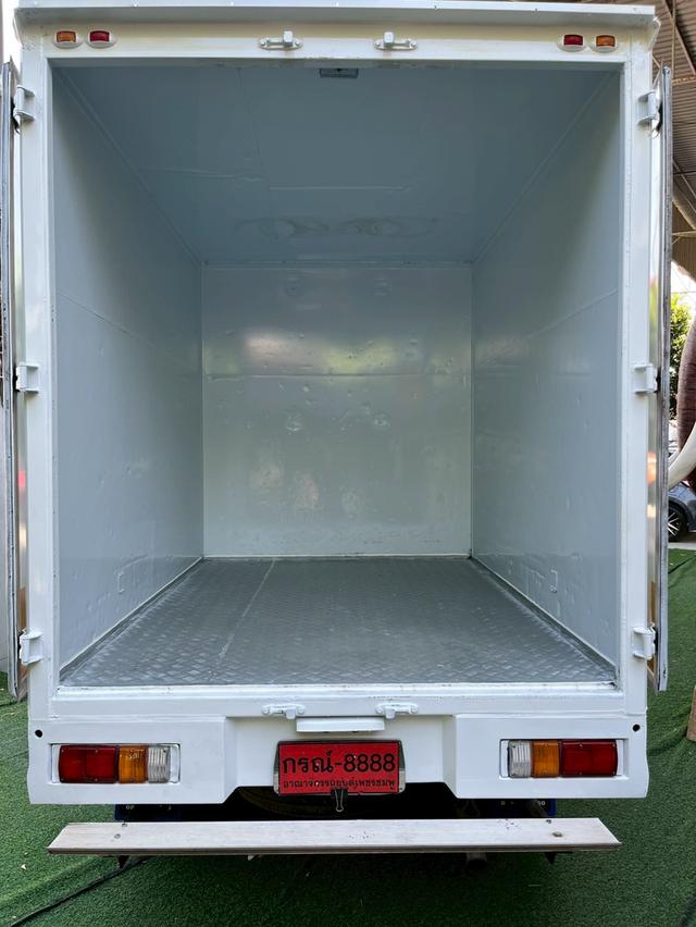 Toyota Revo ตอนเดียว 2.4 Entry ปี 2022 ติดตั้งตู้แห้ง สูง 1.8 เมตร