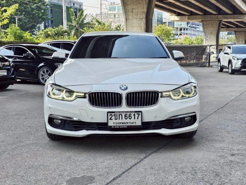 รหัสรถ WMT6617 BMW 320i Luxury LCI ปี 2018 รูปย่อยที่ 4