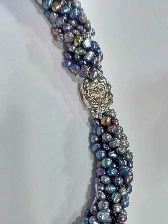 สร้อยคอพันเกลียวมุกเทาแท้ 4 มิล ดอกไม้ฝังพลอยCZ sterling silver925 ยาว19-20 นิ้ว รูปที่ 3