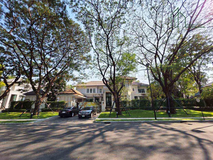 บ้านหรู หมู่บ้านกรานาดา ปิ่นเกล้า-เพชรเกษม ใกล้เดอะมอลล์บางแค  1