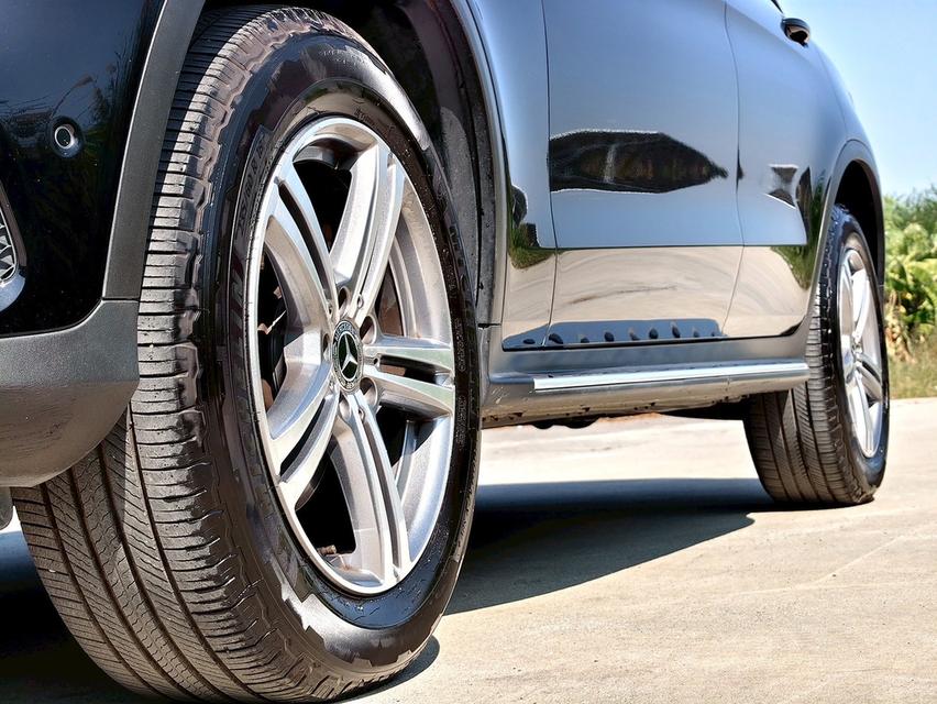 Mercedes-Benz GLC 220d 2.0L 9A/T ปี 2021 7