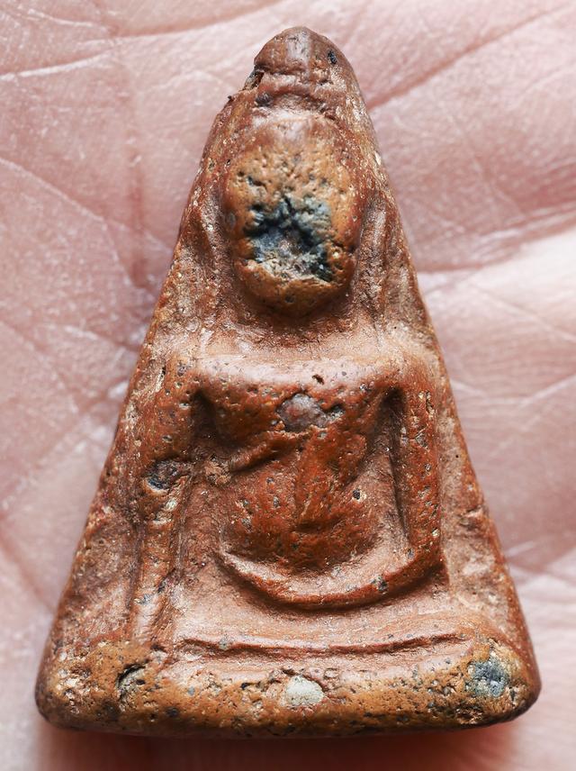 พระนางพญาพิษณุโลก พิมพ์เข่าตรง....เก่าๆ รูปที่ 7