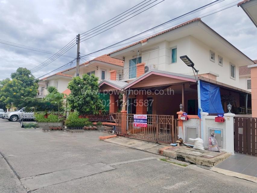 หมู่บ้านอู่ทองเพลส 6 ซอยเปียร์นนท์ ใกล้ตลาดเปียร์นนท์ ถนนลำลูกกา ต.คูคต อ.ลำลูกกา จ. ปทุมธานี
