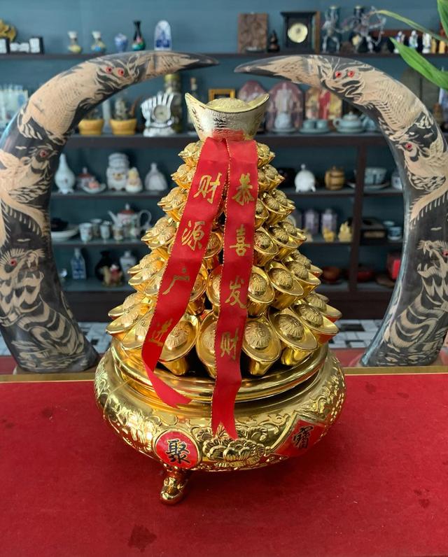 ถาดทองคำ