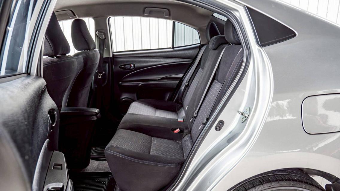 #TOYOTA YARIS ATIV, 1.2 E ปี 2019 สีเทา โฉม ปี17-22 เลขไมล์ 98,143 km.ราคาขาย 278,000 บาท🔰เอกสารดีฟรีดาวน์ รูปที่ 15