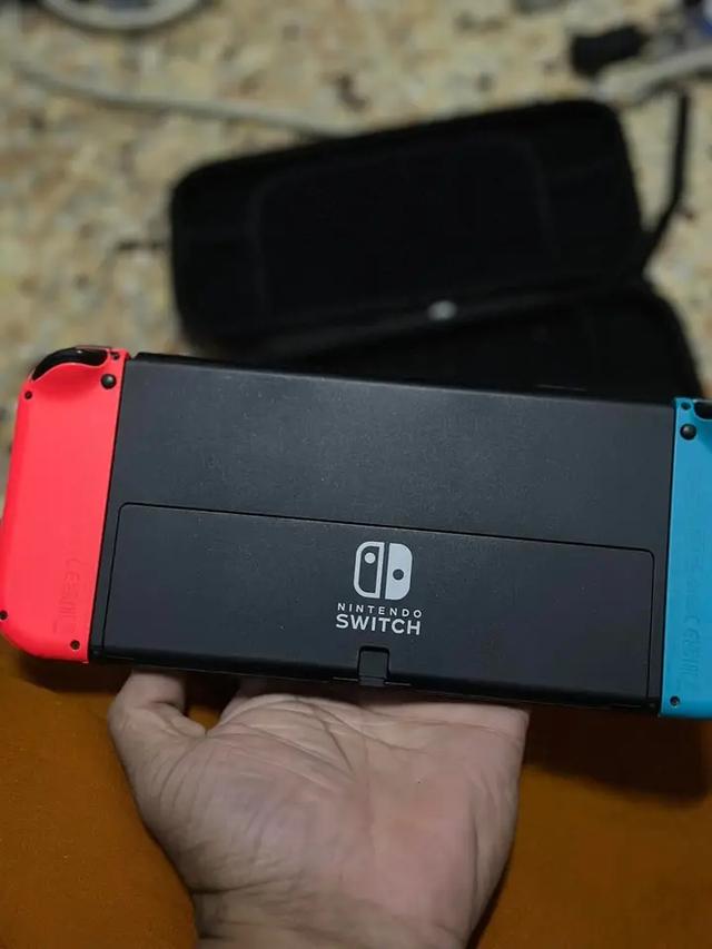 ขายเครื่องเล่นเกม Nintendo Switch 3