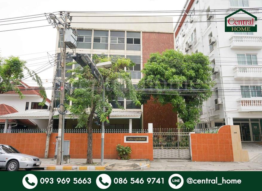 ที่ดิน ใจกลางเมือง ติดถนน เขตดุสิต พร้อมอาคาร 2 หลัง 1