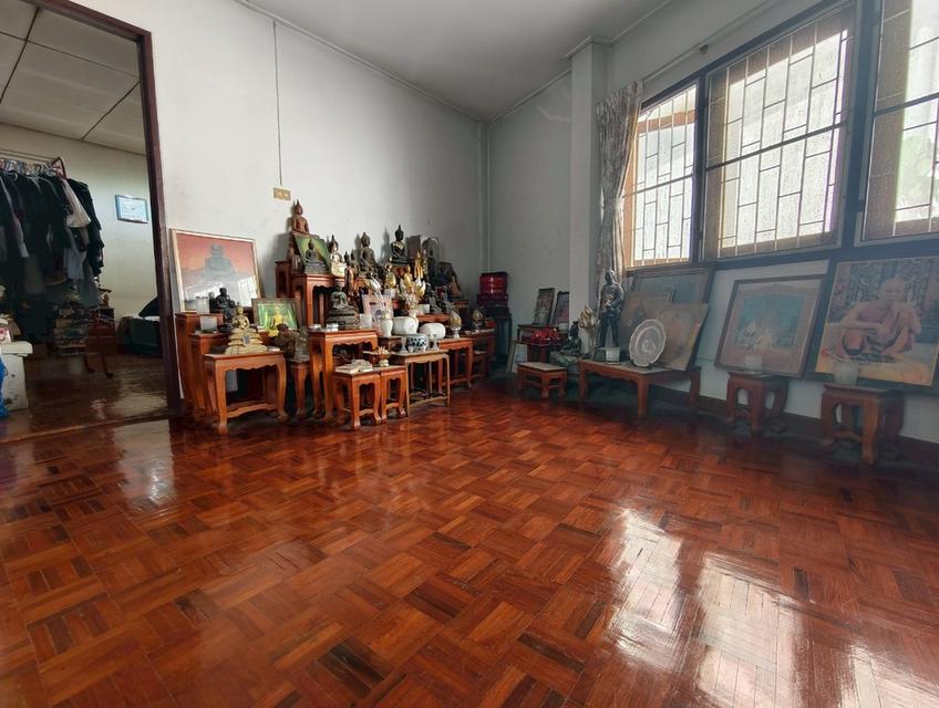 ที่ดินพร้อมบ้าน ซอยเสรีไทย 17 ใกล้สถานีตำรวจนครบาลบึงกุ่ม ถนนเสรีไทย แขวงคลองกุ่ม เขตบางกะปิ กรุงเทพมหานคร 19