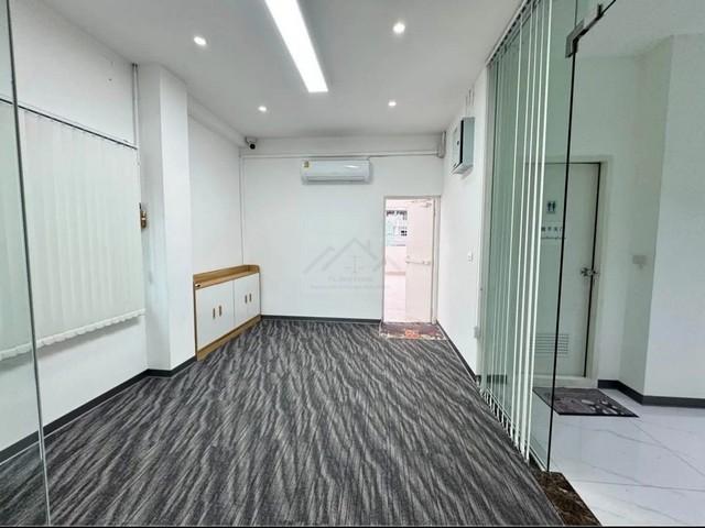 ขาย โฮมออฟฟิศ 4 ชั้น 500 ตรม. โครงการ บี สแควร์ พระราม 9-เหม่งจ๋าย 15