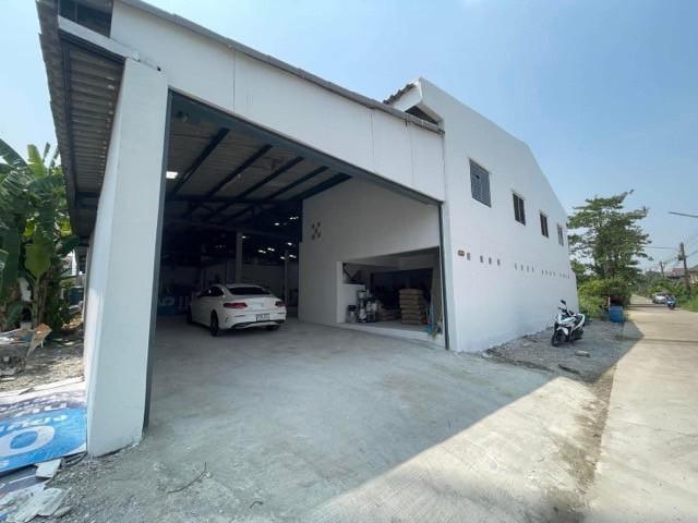 ขายโกดัง เนื้อที่ 200 ตรว. พื้นที่เก็บของ 600 ตร.เมตร ลำลูกกาคลอง 3 เข้าออกได้หลายทาง ใกล้สถานนีรถไฟฟ้าคูคต โกดังพร้อมใช้งาน  6