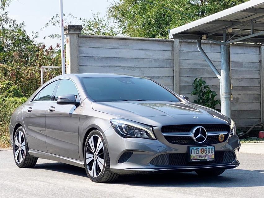 Mercedes-Benz CLA200 1.6 Urban Facelift (W117) 2017 จด 2018