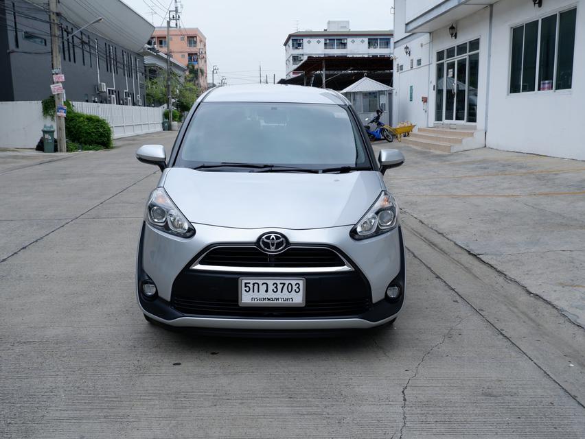 Toyota Sienta 1.5 G AT ปี 2016 3