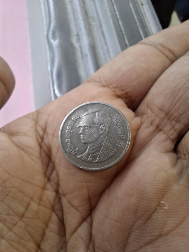 เหรียญ1บาทปี2551 2