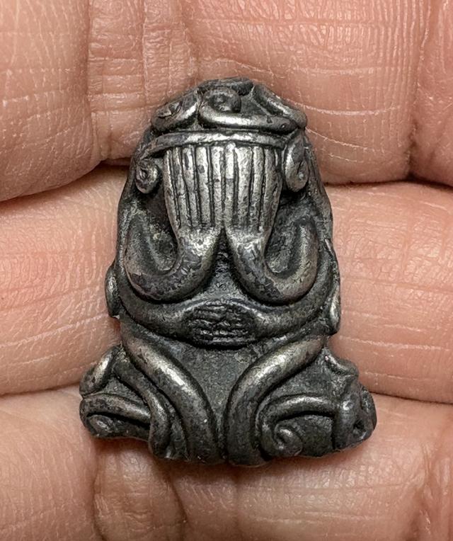 พระปิดตายันต์ยุ่ง เนื้อสัมฤทธิ์เงิน ไม่ทราบคณาจารย์