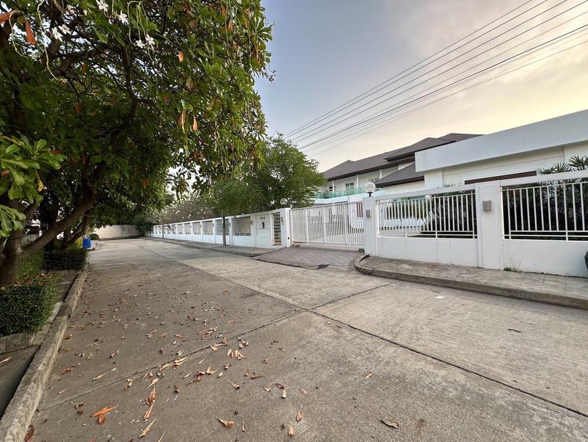  ขาย ให้เช่าบ้านสไตล์โมเดิร์น ขนาด7ห้องนอน 7 ห้องน้ำ บ้านหันทางทิศตะวันออก เฉียงเหนือ 7