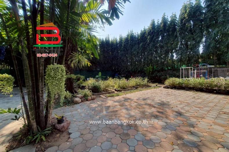 ที่ดินเปล่าในหมู่บ้านผกามาศ (St. Andrews International School ) เนื้อที่ 89.7 ตรว. แขวงสวนหลวง เขตสวนหลวง 4