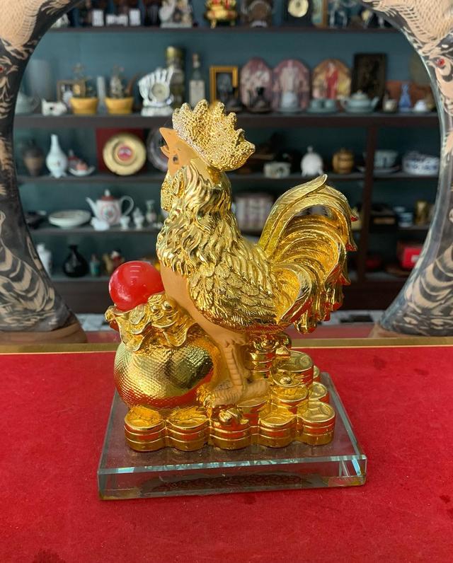 ไก่เหยียบเงิน ฐานแก้ว 3