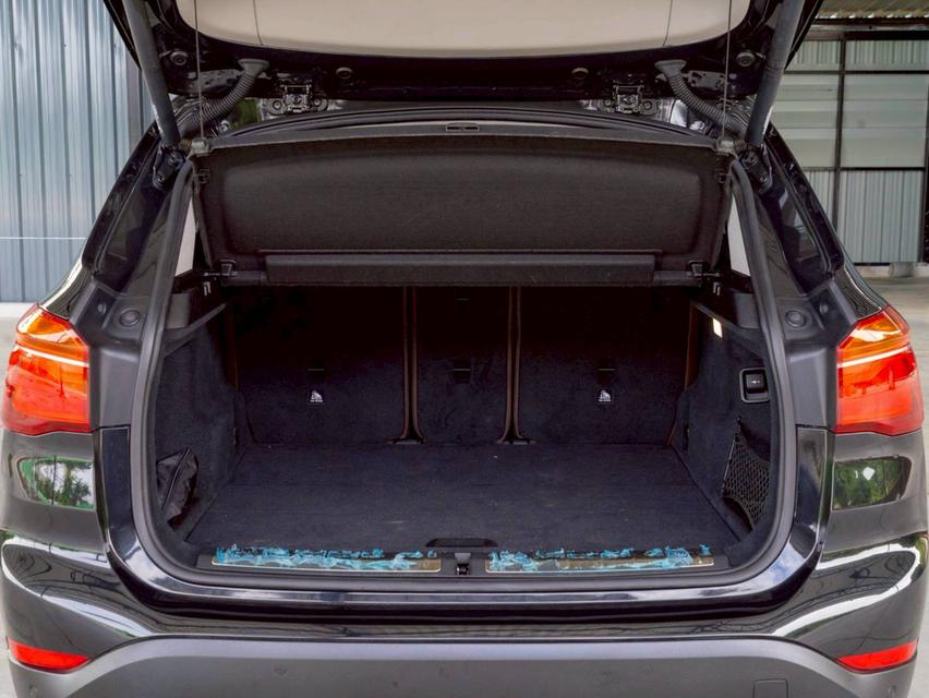 ขาย BMW X1 Sdrive 18i ปี18 18