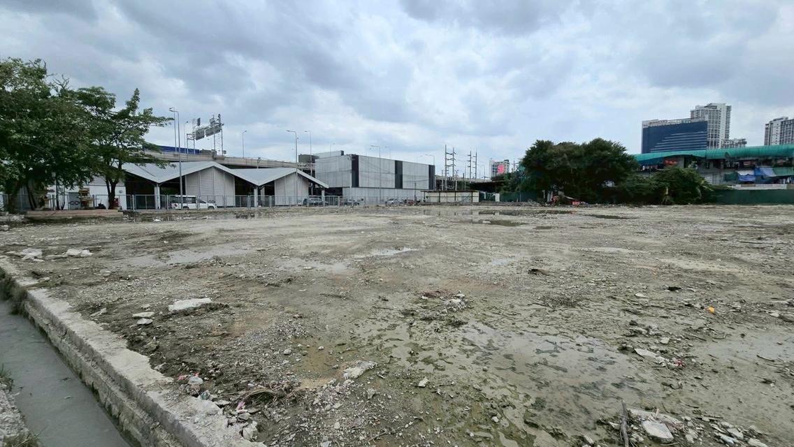 ที่ดิน พระราม 9 ซอย 21 เนื้อที่ 2-1-4.4 ไร่  (ติดสถานีไฟฟ้าสีส้ม) 470,000 Baht 086-3184435 1