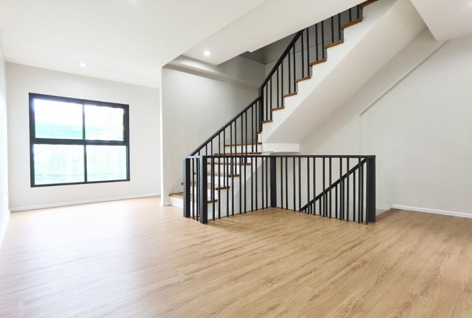 ทาวน์โฮมออฟฟิศ 3.5ชั้น 7