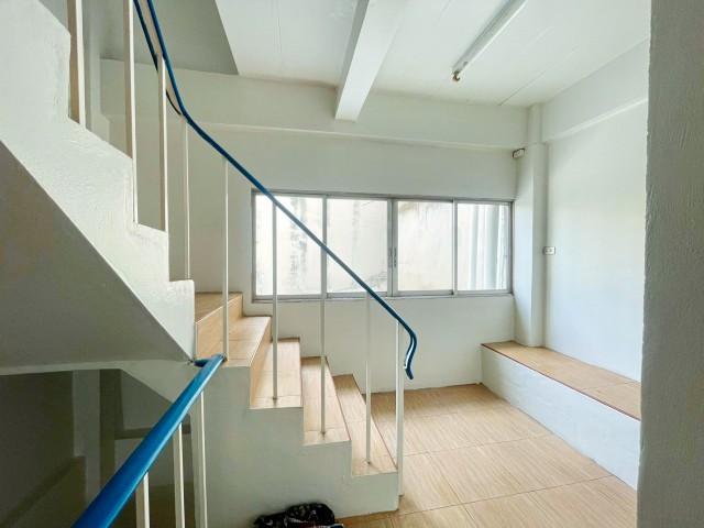 ให้เช่าตึกแถว 5 ชั้น สุขุมวิท71 BTSพระโขนง457ม. พร้อมดาดฟ้ามีหลังคา Cloud Kitchen 18ตร.ว. 250ตร.ม. ตลาดพระโขนง 300 ม. 7