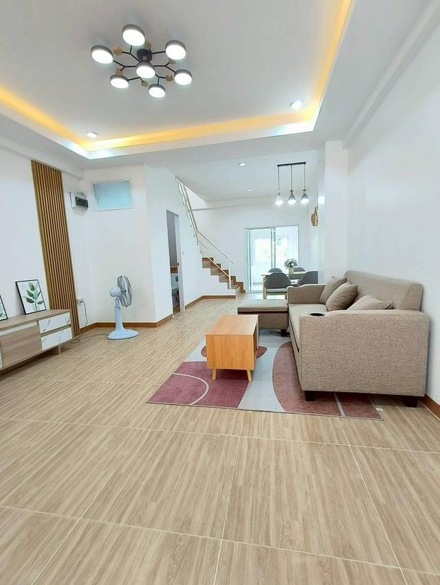 ทาวน์เฮาส์รีโนเวทใหม่ + เทอเรสวิวธรรมชาติ สวยครบในงบไม่ถึง 2 ล้าน! | ST-E 2