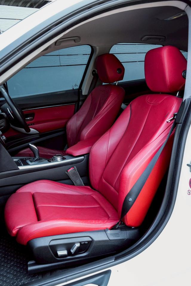 BMW 320d 2.0 GT SPORT F34 AT 2017ไมล์ 126,xxx km. !!! ราคา 739,000 บาท รูปที่ 10