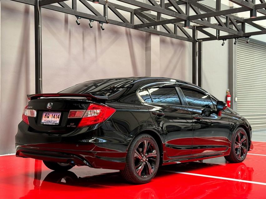 2014 HONDA CIVIC FB 1.8 E NAVI รถสภาพสมบูรณ์ พร้อมใช้งาน รถวิ่งน้อย ประวัติศูนย์ครบ ไม่เคยมีอุบัติเหตุครับ