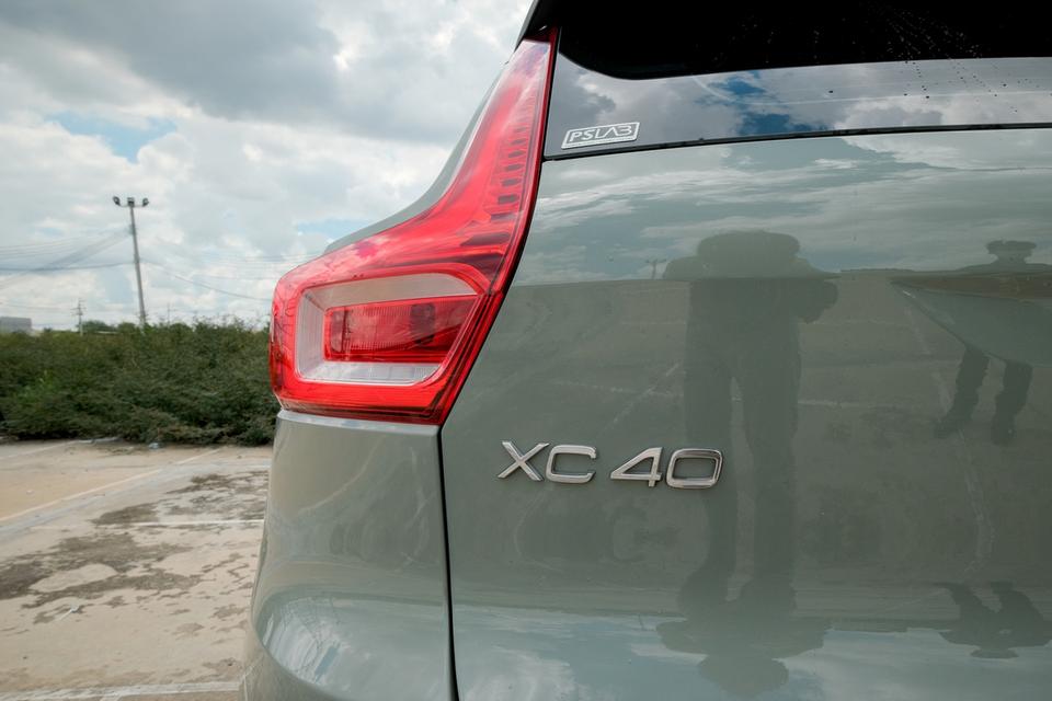 Volvo XC40 ไฟฟ้าล้วน EV twin motors มอเตอร์คู่ ปี 2022 สีเขียว เหนียวทรัพย์💚 6