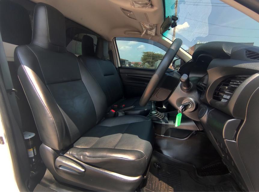 รหัสรถ CAT3215 2020. TOYOTA HILUX REVO 2.4 ตอนเดียว 8