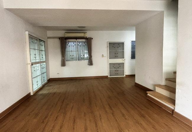 ขายทาวน์เฮ้าส์ หมู่บ้านพฤกษาวิลล์ 50/1 รามคำแหง เนื้อที่ 25.3 ตร.ว. 2 ชั้น 3 นอน 2 น้ำ 3